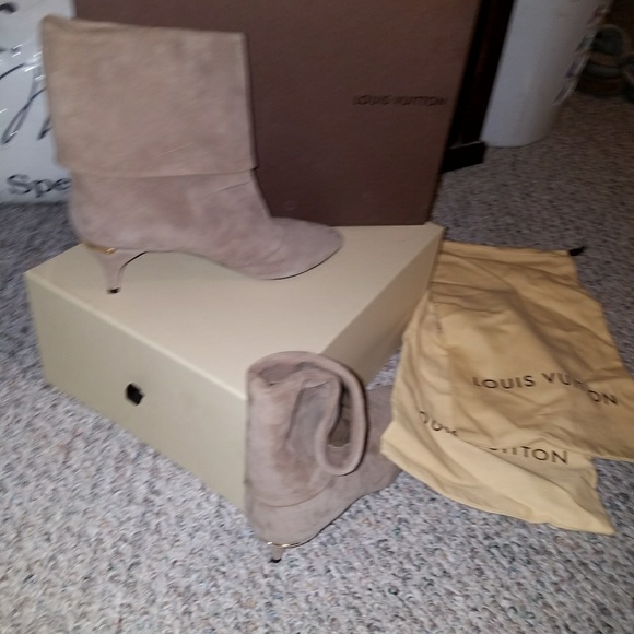 Louis Vuitton Shoes - Louis Vuitton Suede Taupe Booties - Never worn.